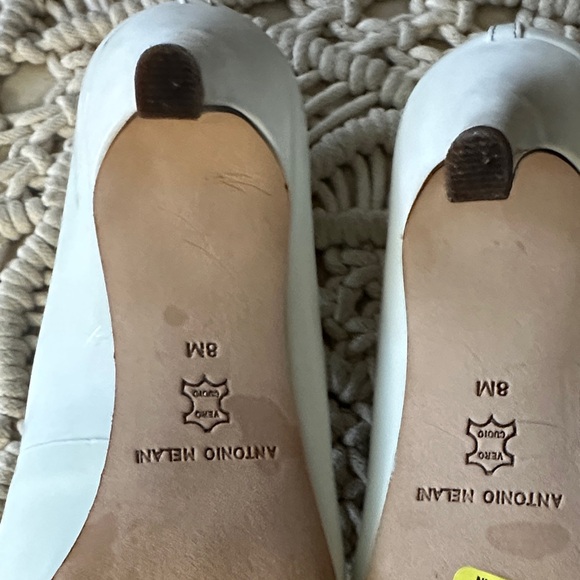 ANTONIO MELANI Classic White Heels - Picture 7 of 9